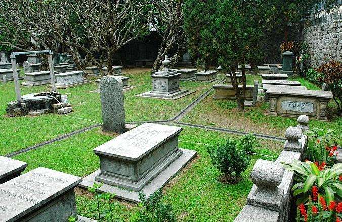 沈阳公墓网来说说世界各国公墓墓地的习俗都有哪些？