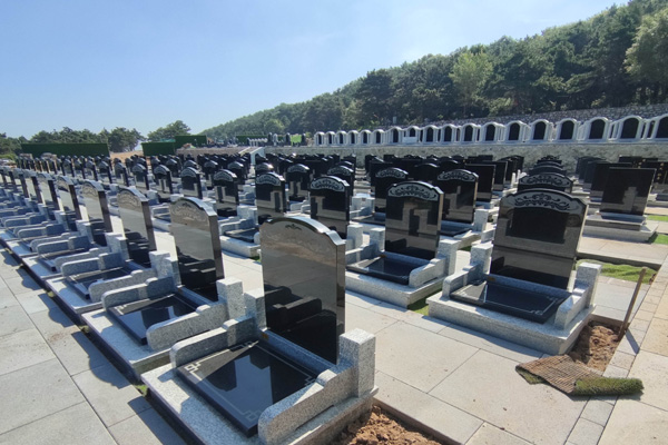 沈阳新开墓园低价惠民公墓，在百贯山松陵墓园提前买寿穴有什么好处？
