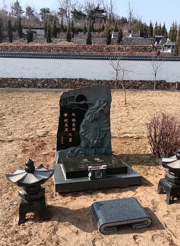 沈阳陵园景观墓地造型新颖，龙生人文园景致美观！